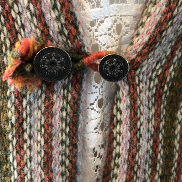 Beautiful Cardigan - Picture 3 of 6